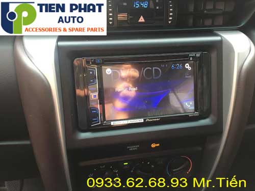 dvd chay android  cho Toyota Fortuner 2017 tai Quan Binh Thanh